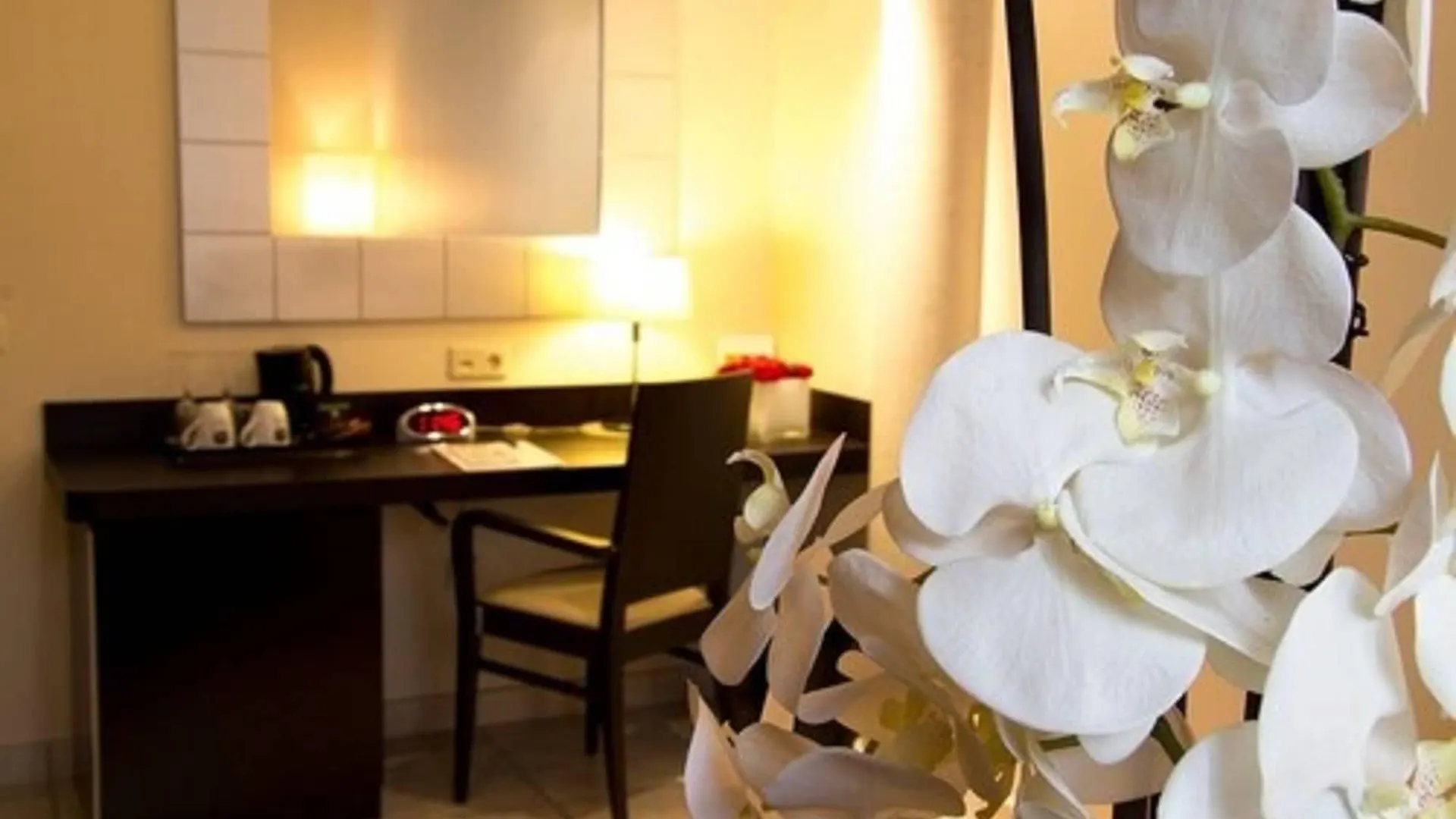 Best Western Plus Grand Hotel Victor Hugo Luxembourg 4*,